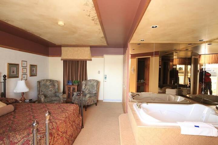 Room 10 of 36