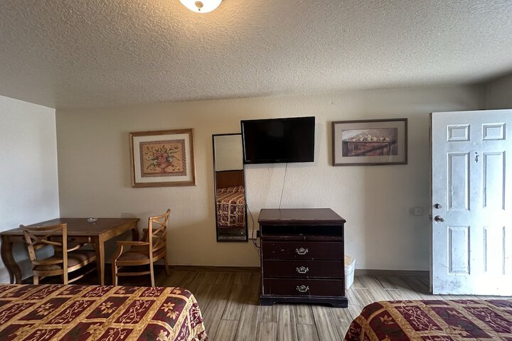Travel Inn by OYO La Marque Texas City I-45