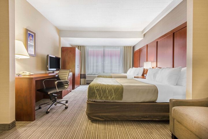 Comfort Inn & Suites
