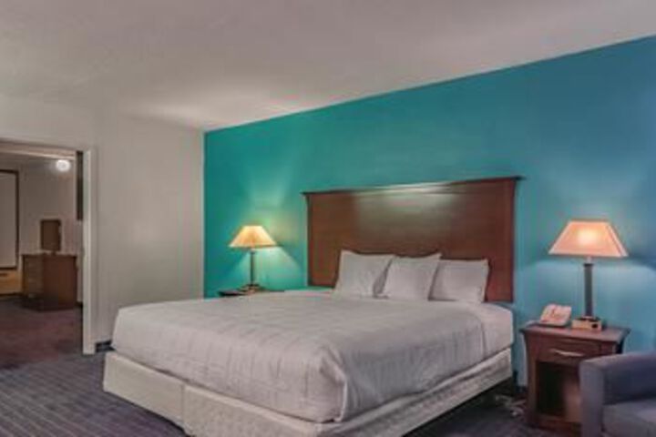 Executive Thibodaux New Orleans Hotel