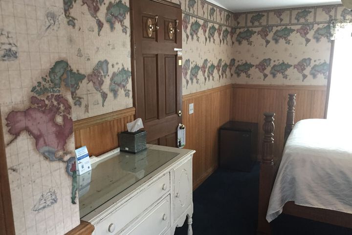 Room 40 of 162