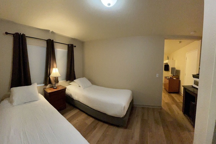 Room 84 of 118