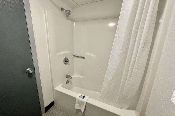 Room 16 of 31