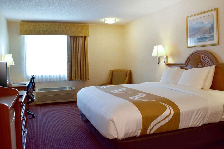Room 27 of 44