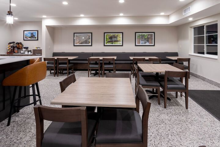 GrandStay Hotel & Suites