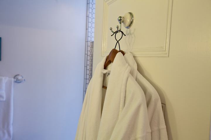 Room 12 of 74