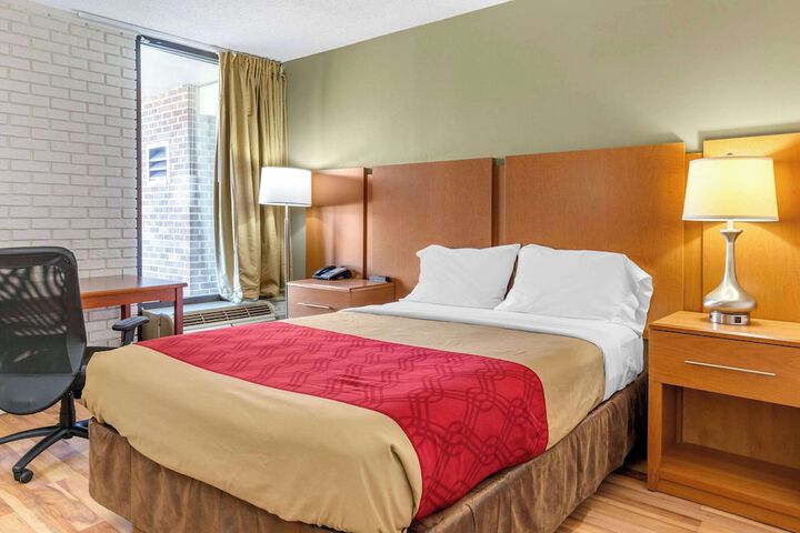 Room 20 of 25