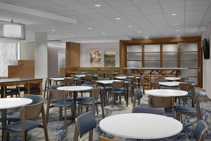 Fairfield Inn & Suites by Marriott Fayetteville North