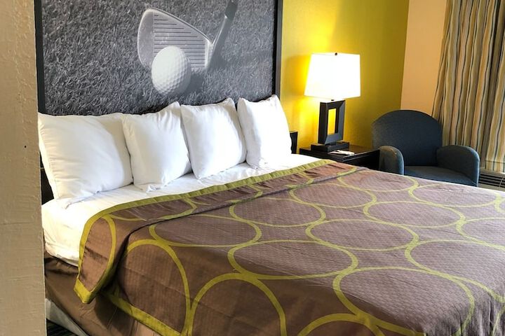 Room 29 of 34