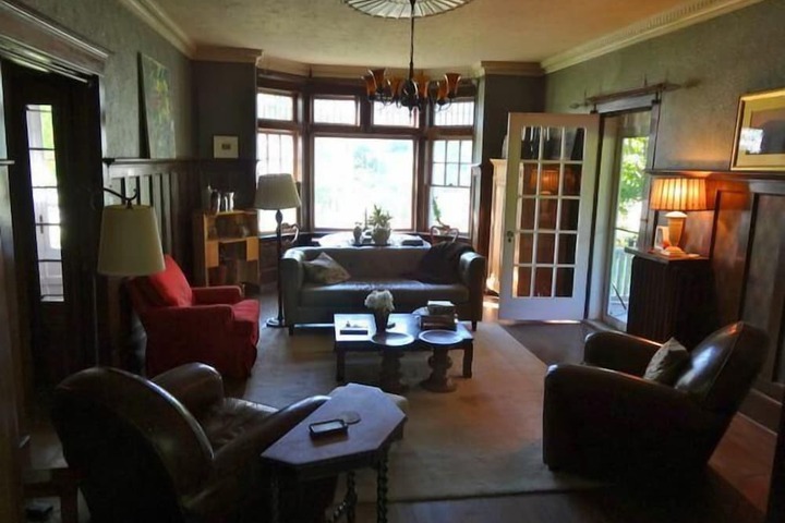 The Captains House B & B