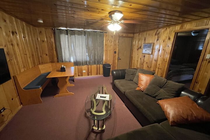 Eagle Nest Fly Shack and Lodge
