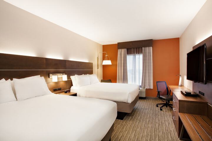 Room 15 of 38