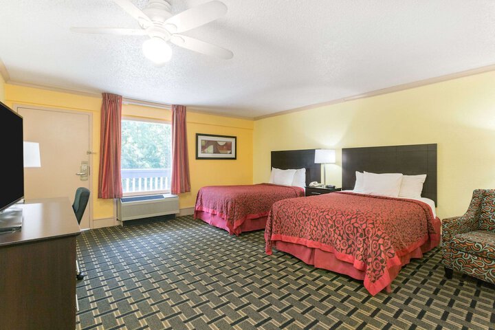 Room 13 of 14
