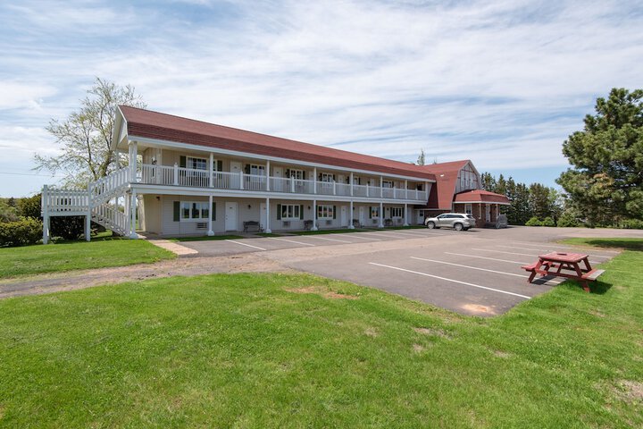 Hotel Exterior 57 of 58