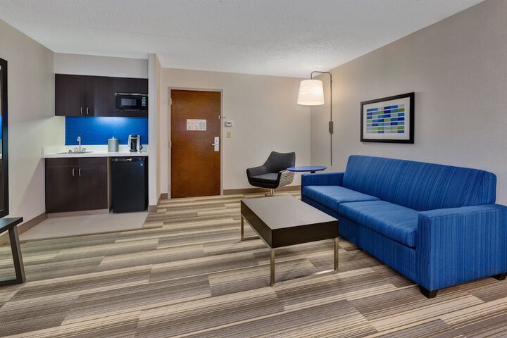 Room 18 of 47