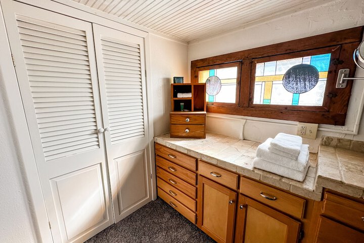 Room 52 of 113