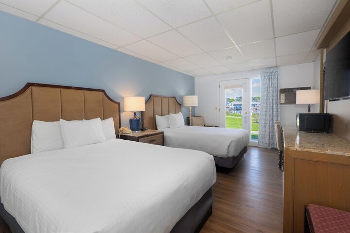 Boothbay Harbor Inn