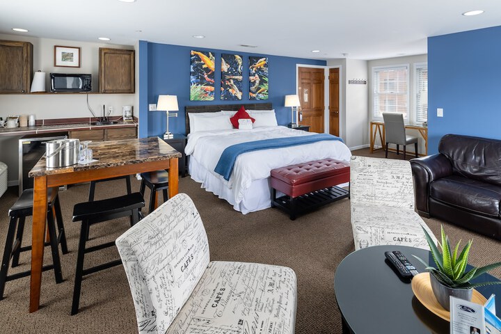 Room 261 of 279