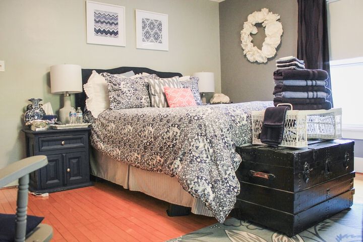 Room 5 of 22