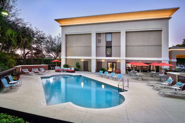 Pool 5 of 30