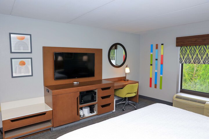 Room 11 of 21