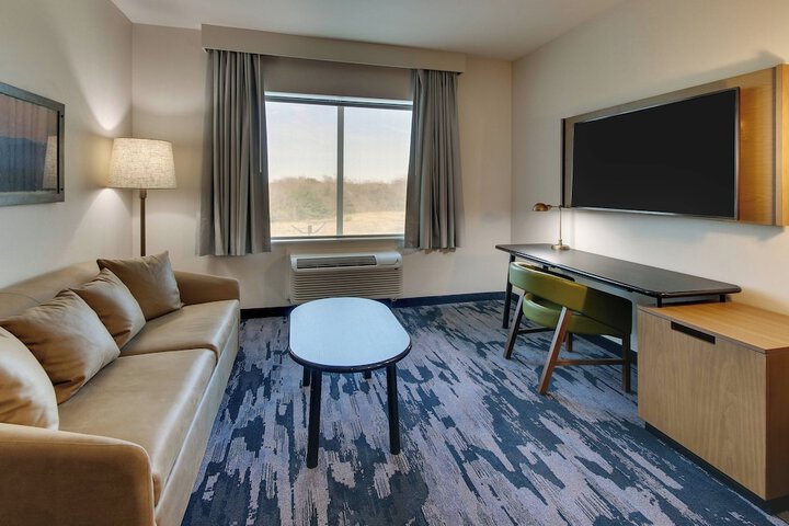 Room 26 of 33