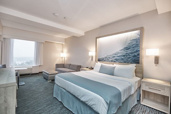 Room 28 of 49