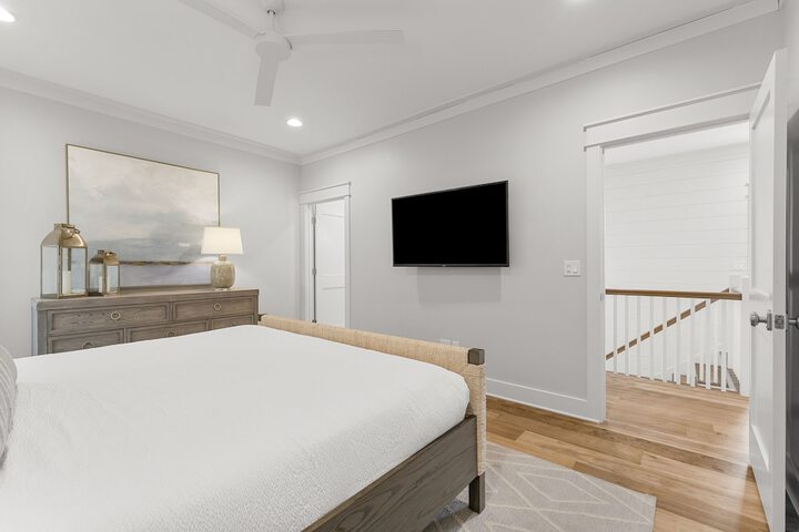 Room 170 of 291