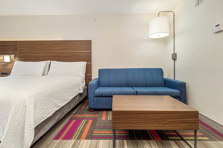 Room 187 of 348