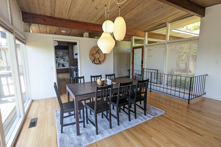 Seattle Vacation Home - Lake Forest Park