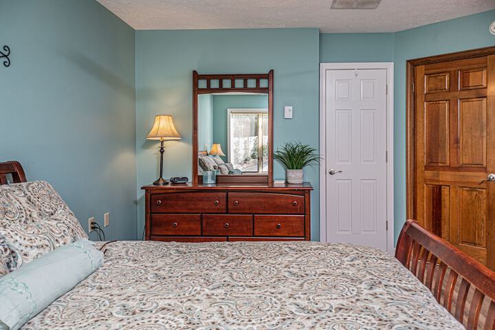 Room 14 of 33
