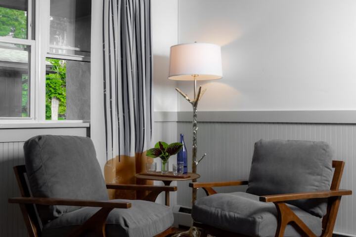 Room 6 of 21