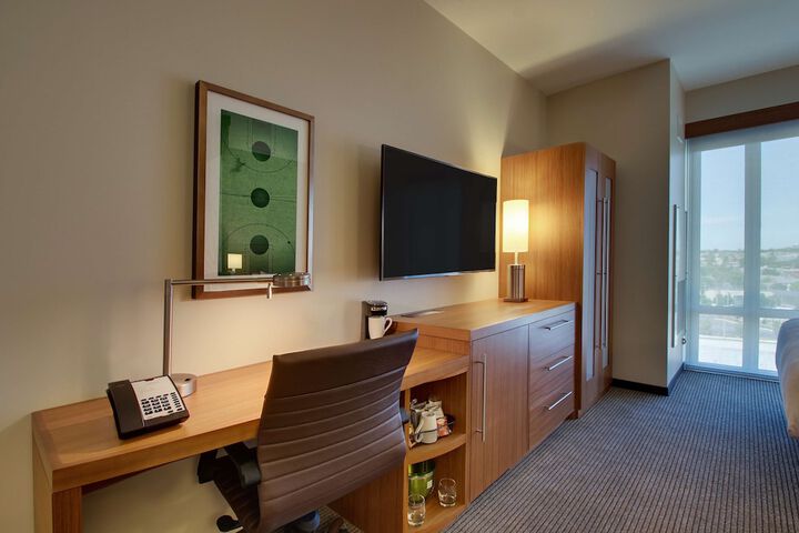 Room 30 of 113