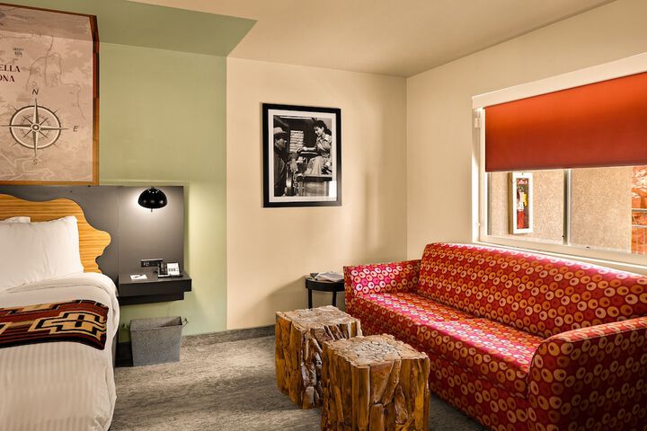 Room 21 of 80