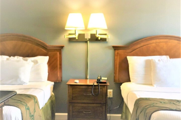 Room 19 of 34