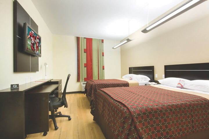 Room 14 of 16