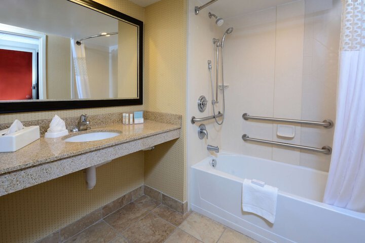Hampton Inn Raleigh / Town of Wake Forest
