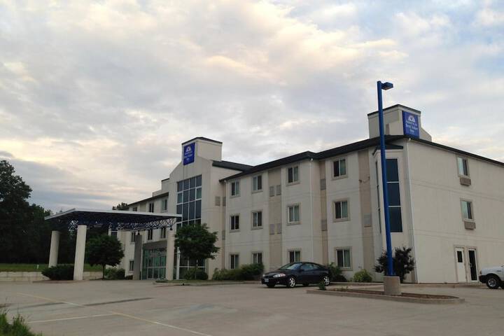 Hotel 5 of 15