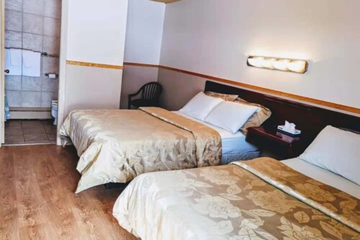 Room 8 of 41