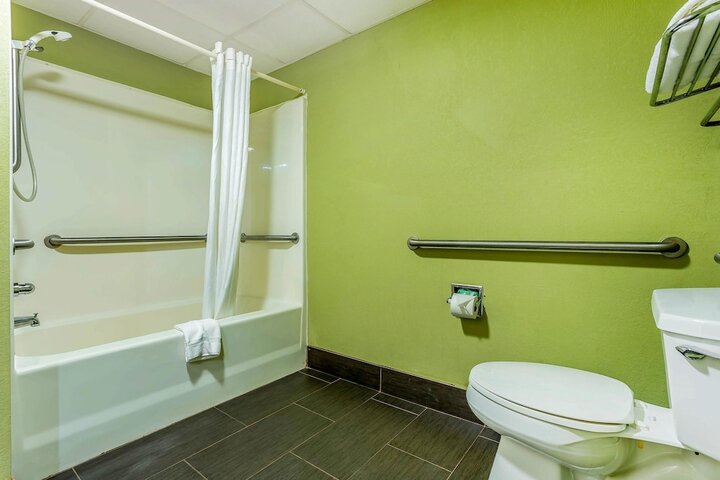 Room 14 of 52