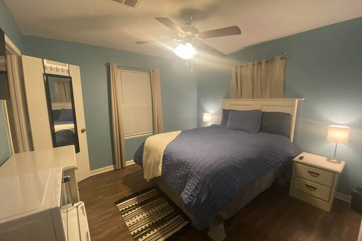 Room 9 of 25