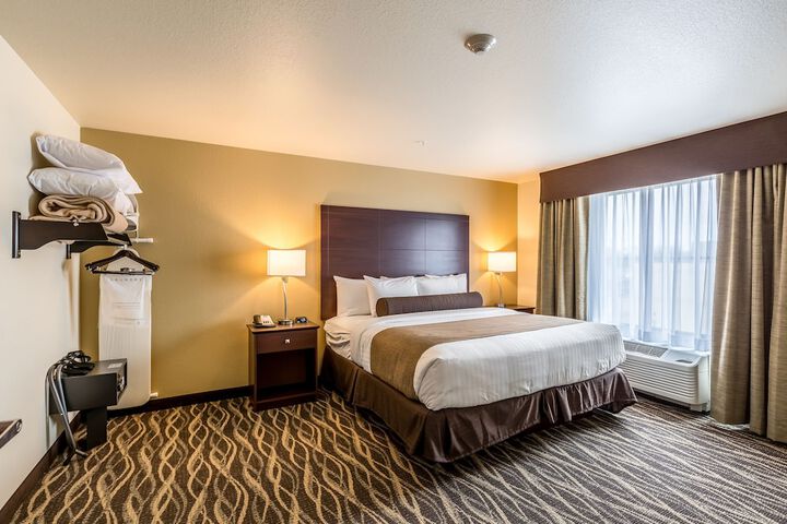 Room 21 of 36