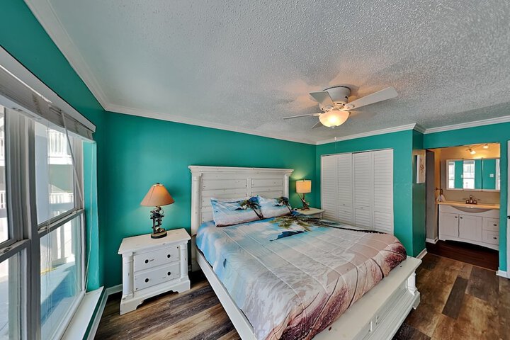 Room 15 of 35