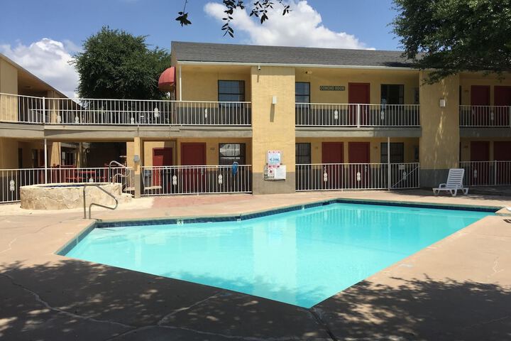 Pool 7 of 42