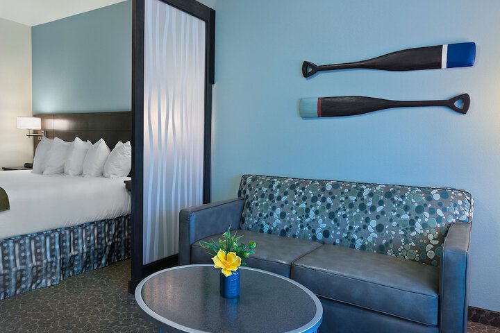 Oxford Suites Bellingham