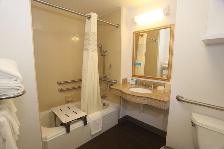 Room 20 of 29