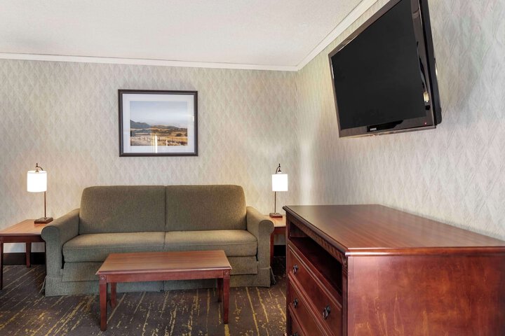Best Western Plus Black Oak