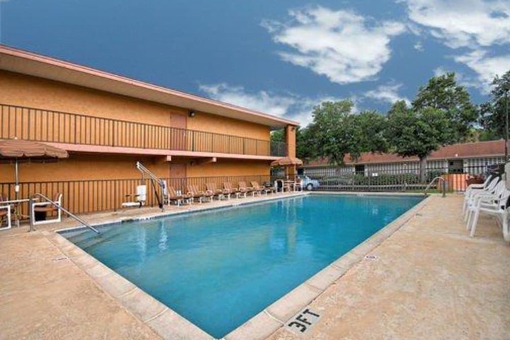Pool 5 of 24