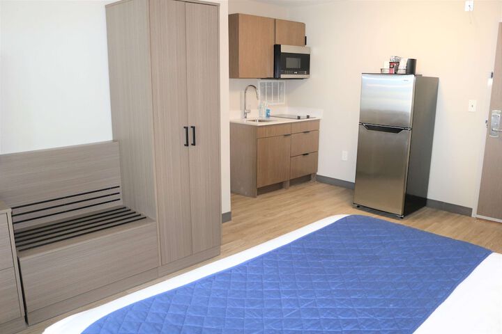 Room 13 of 17