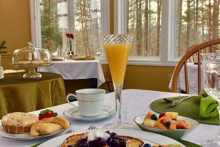 Breakfast/Coffee Service 51 of 64